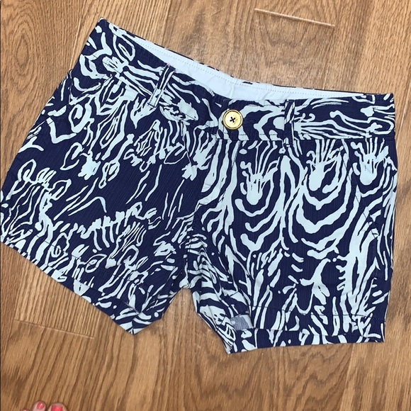 Lilly Pulitzer Pants - Lilly Pulitzer blue zebra print Callahan short